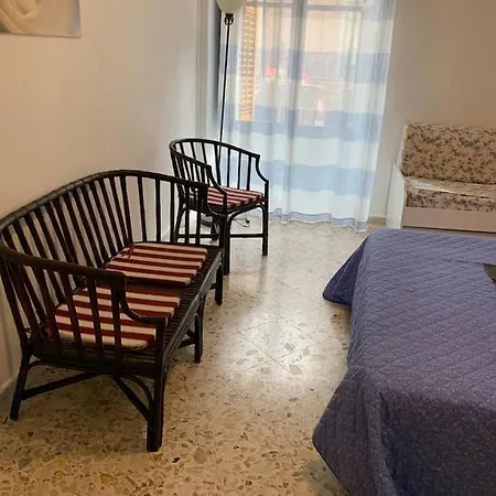 La Casa Sul Vicolo Sant'anna Apartman *